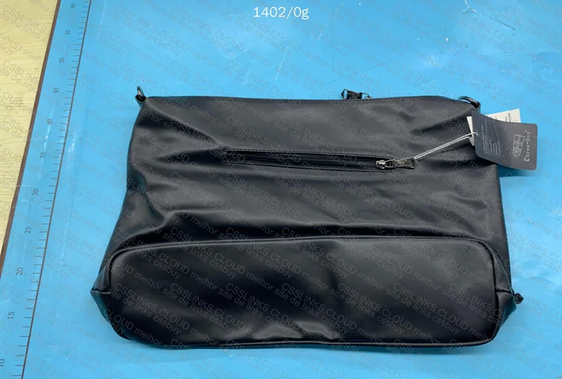 Maxi Crossbody Bag 2