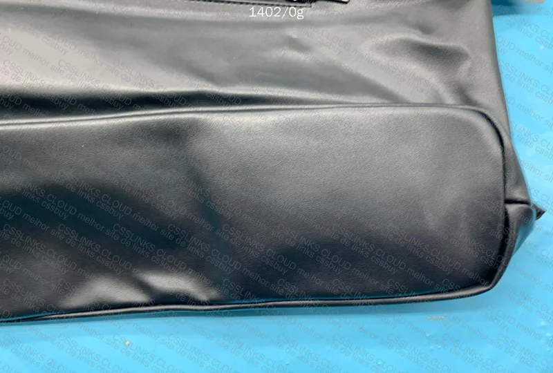 Maxi Crossbody Bag 4