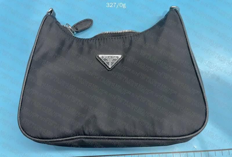 Prada 78¥ Re-Nylon Prada Re-Edition 2005 Bag 2