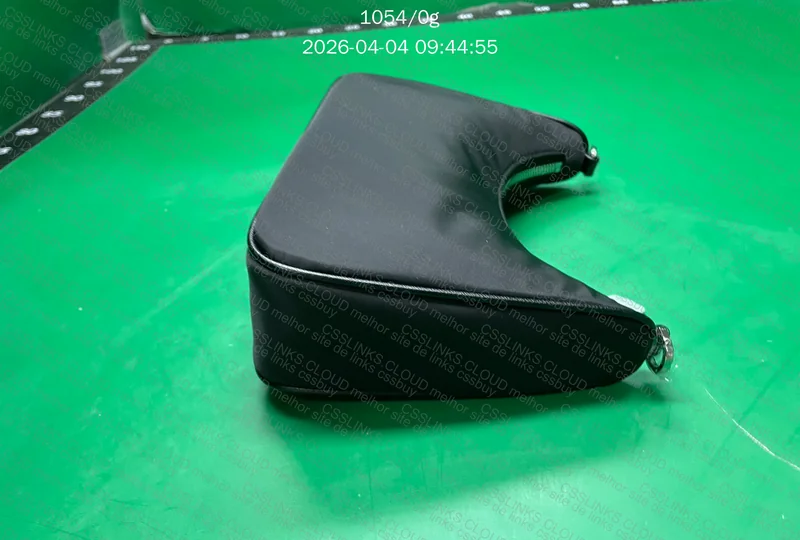 Bolsa Prada Re-Edition 2005 Nylon 2
