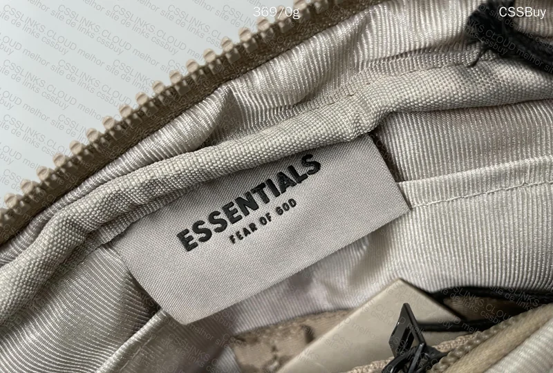 Essentials Bags 6