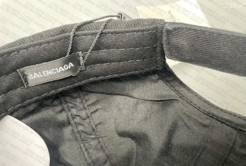 Balenciaga Cap 4