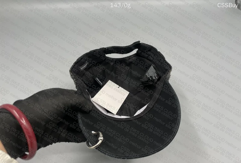 Balenciaga Cap 4