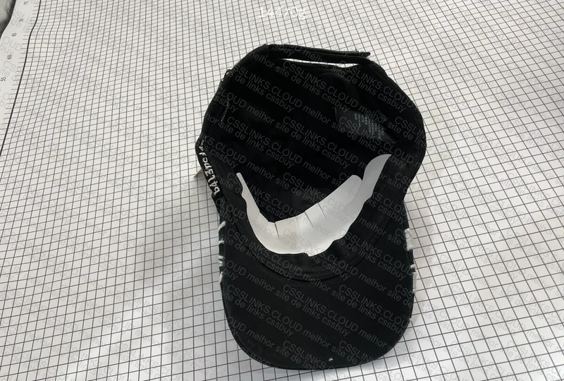 Balenciaga Cap 6