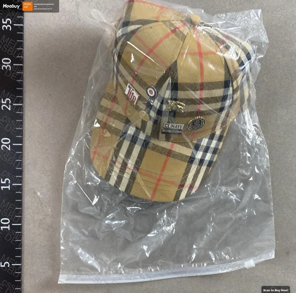 Burberry Cap 5