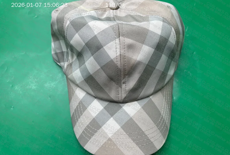 Burberry Cap 4