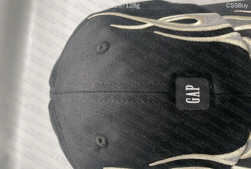 Gap x Yeezy 35y Cap 3