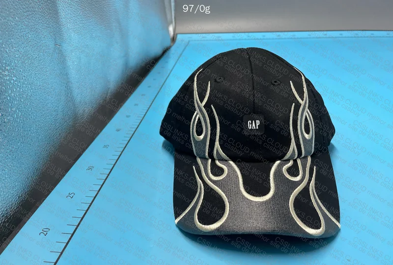 Gap x Yeezy Cap (GL?)