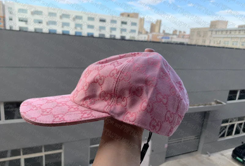 Gucci Canvas GG Pink Wave Cap 4