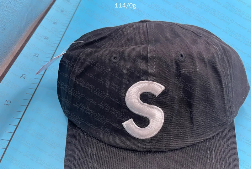 Supreme Cap • Price: 99 ¥ • Size: Universal 4