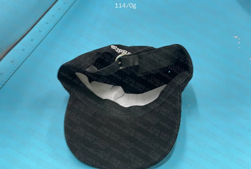 Supreme Cap • Price: 99 ¥ • Size: Universal 6