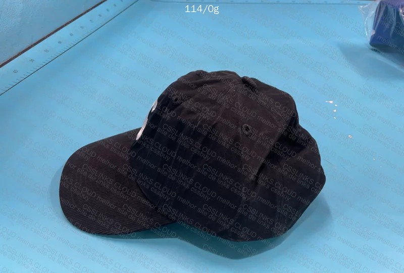 Supreme Cap • Price: 99 ¥ • Size: Universal 7