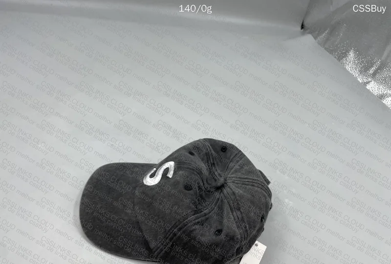 Supreme 'S' Cap 4