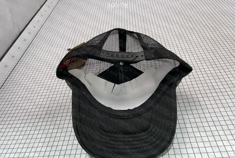 Corteiz Trucker Cap GL?