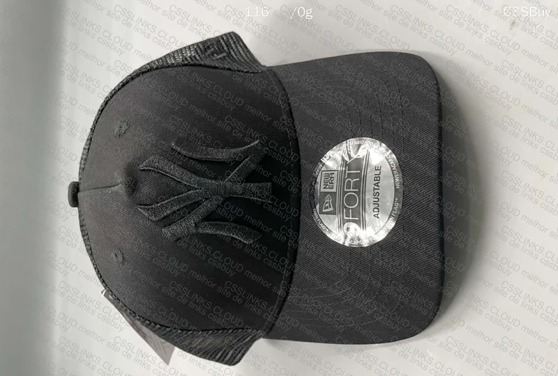 New Era New York Yankees Trucker Hat 2
