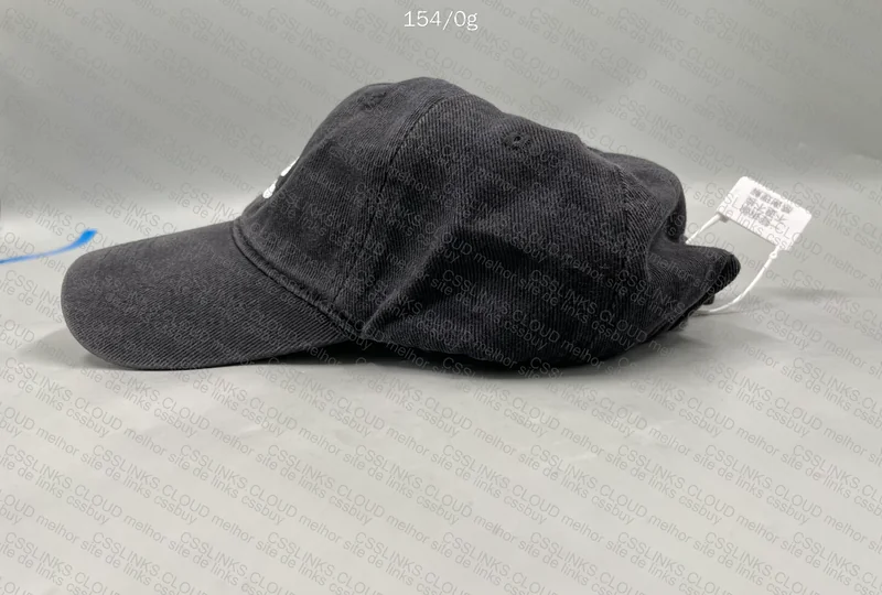 Vuja Dé Hat 5