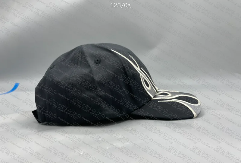 Yeezy x Gap Cap (41y)