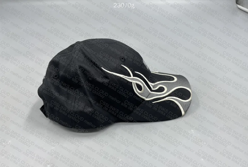Yzy x Gap Cap 4