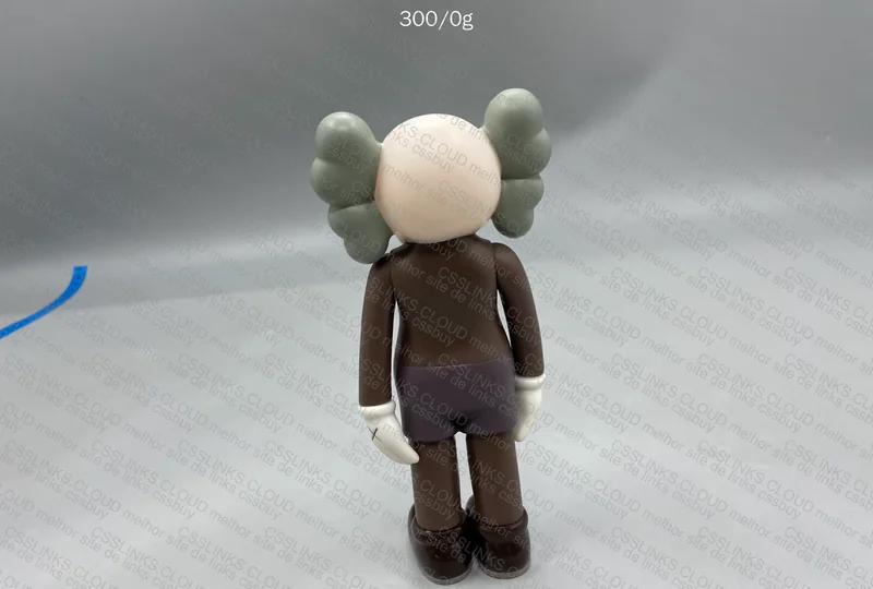 Kaws Figurine 2