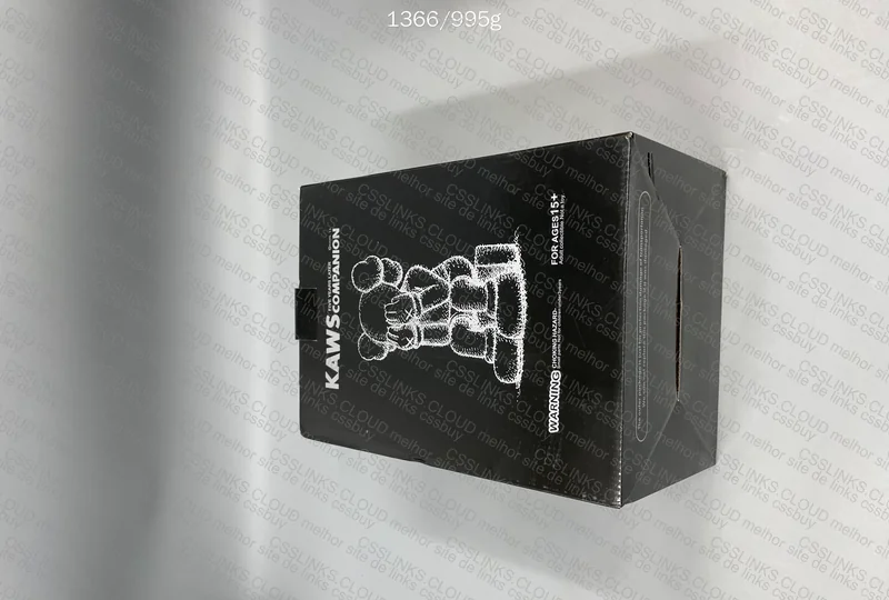 Kaws Figurine 2