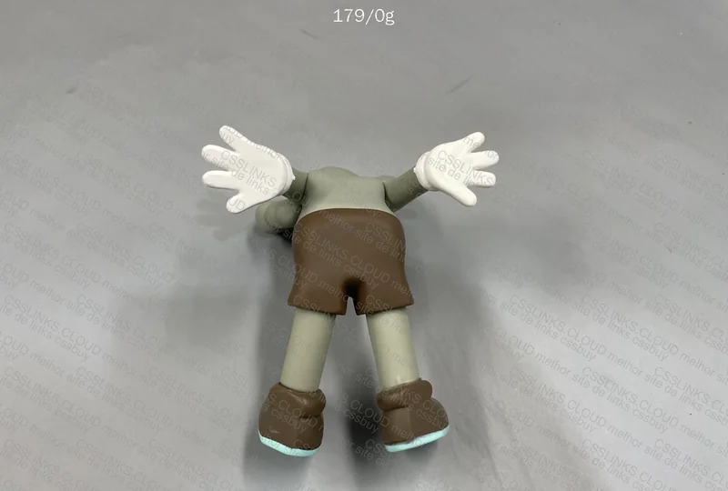 Kaws Figurine 2