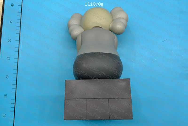 Kaws Figurine 2
