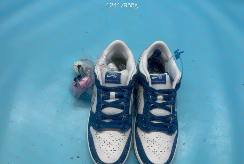 Born x Raised x Nike SB Dunk Low One Block At A Time 4