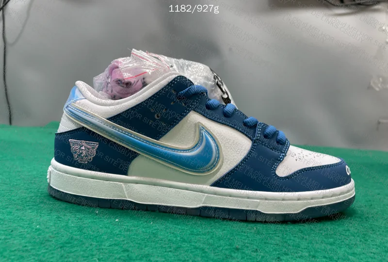 Born x Raised x Nike SB Dunk Low One Block At A Time