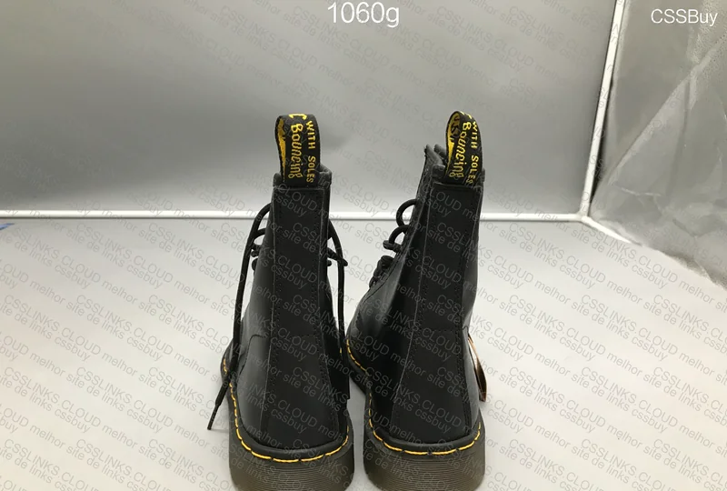 Dr. Martens Boot 8
