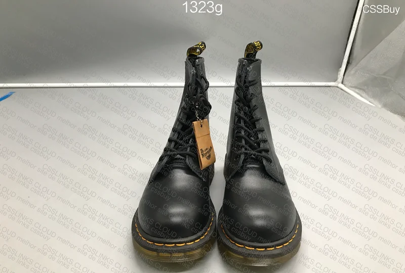 Dr. Martens Boot 4