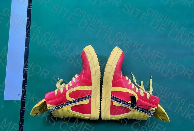Ronald McDonalds Boot 3