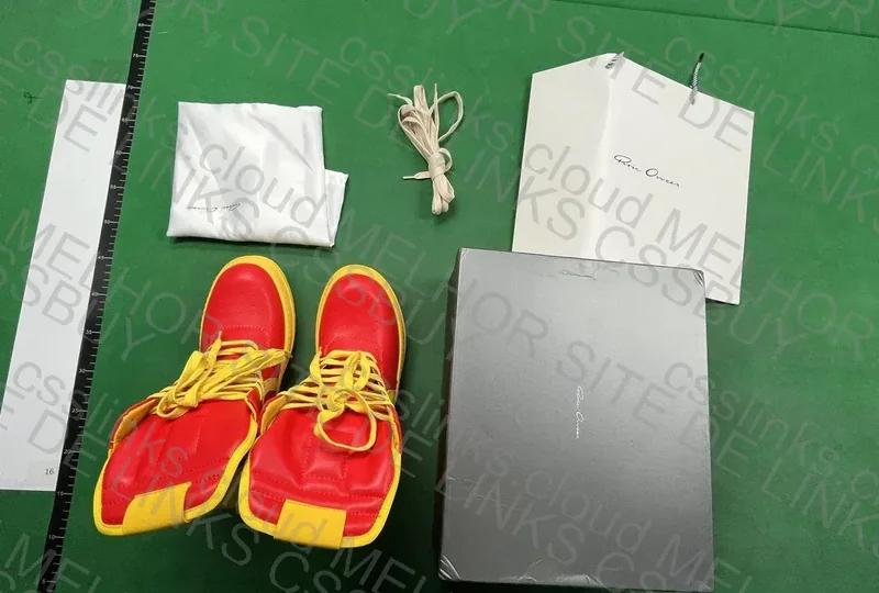 Ronald McDonalds Boot 5