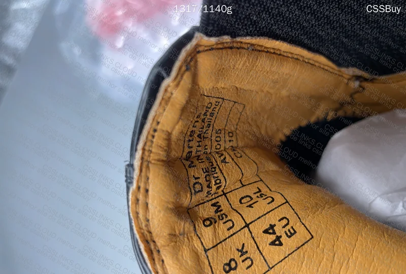 Dr Martens Chelsea 2976 Boots with Measurements 2