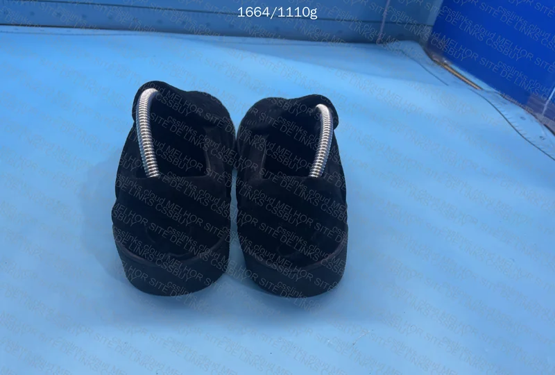 Bottega Veneta Slip On 2