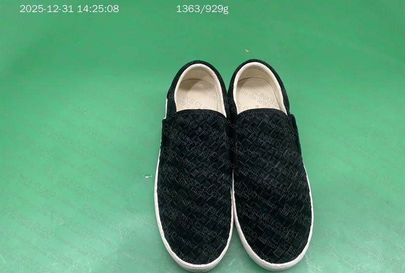 Bottega veneta slip on