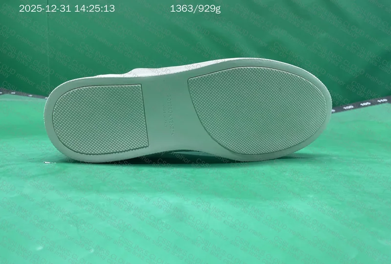 Bottega veneta slip on 6