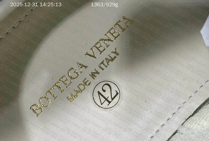 Bottega veneta slip on 9