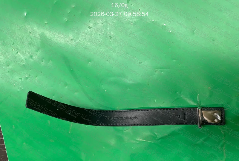 Bracelete LV muito torto