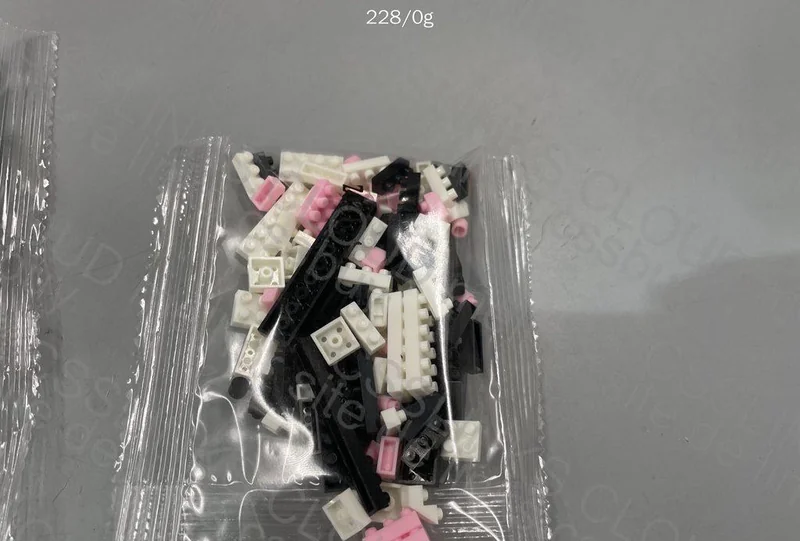 Bricks coelha emo 6