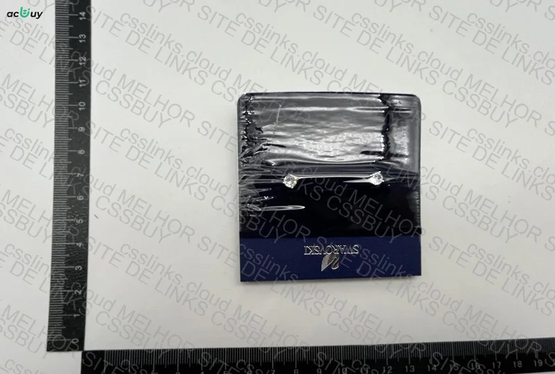 Swarovski Encrusted Earring with Box