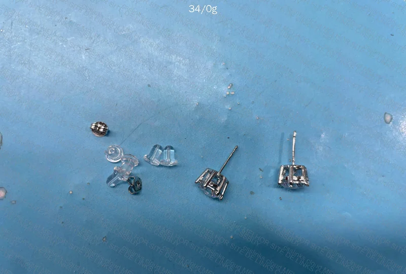 Nego Doce Moissanite Earring 2