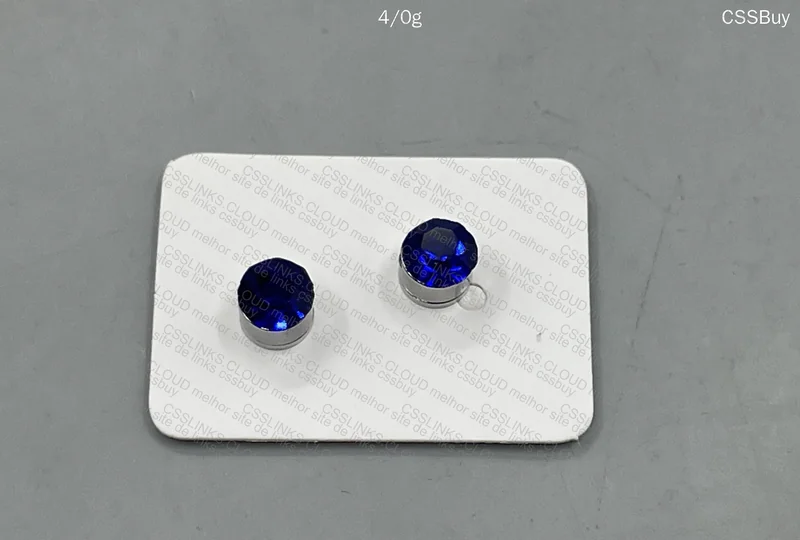 Magnetic Earring 4
