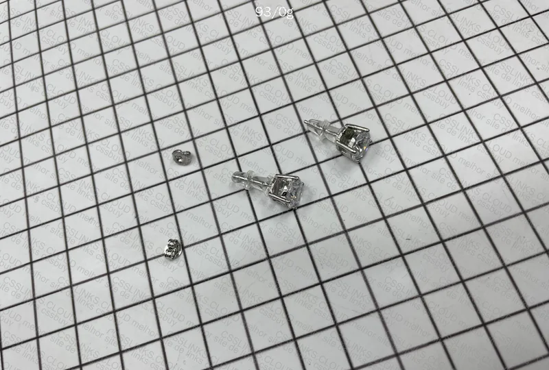Moissanite Earring 2
