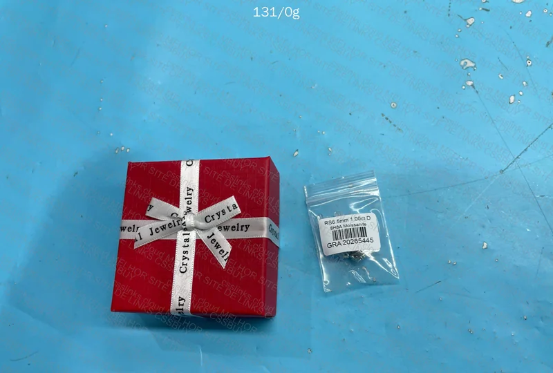Moissanite Earring 4