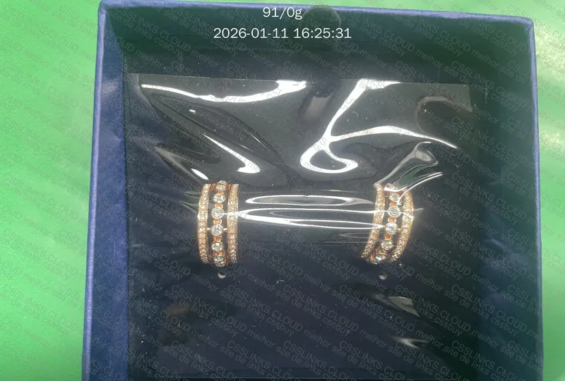 Brinco swarovski 3