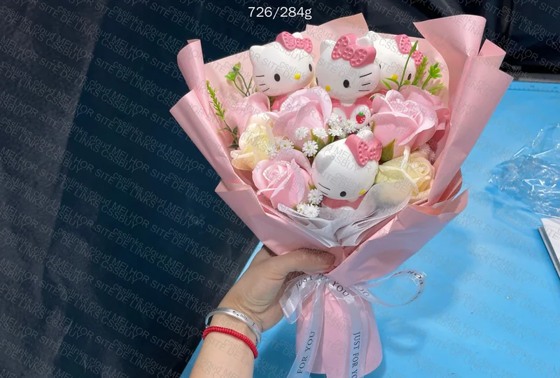 Hello Kitty Bouquet 2