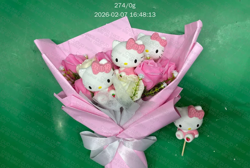 buquê hello kitty 3