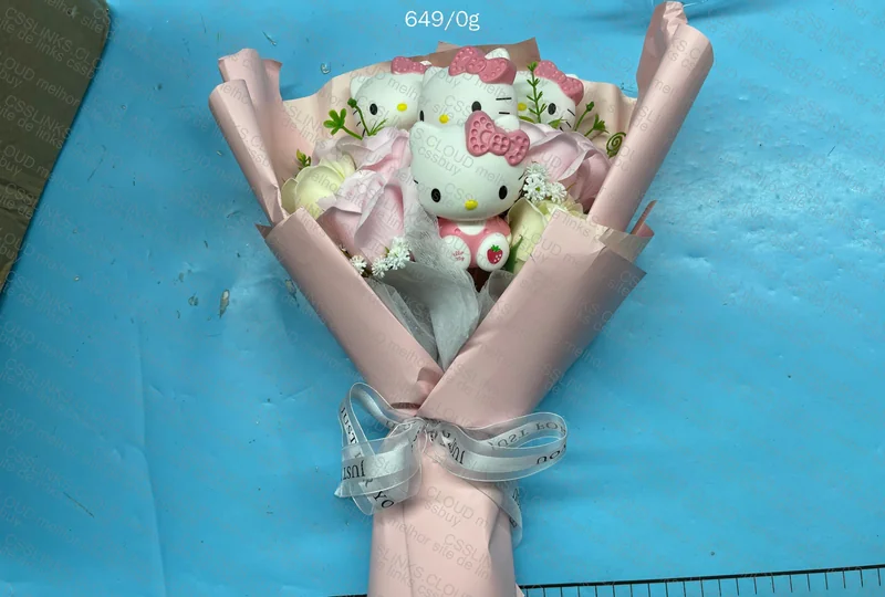 Hello Kitty Bouquet for My Girlfriend 2