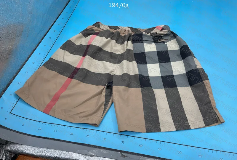 Burberry Shorts - AndyMade (AJUDA!) 2