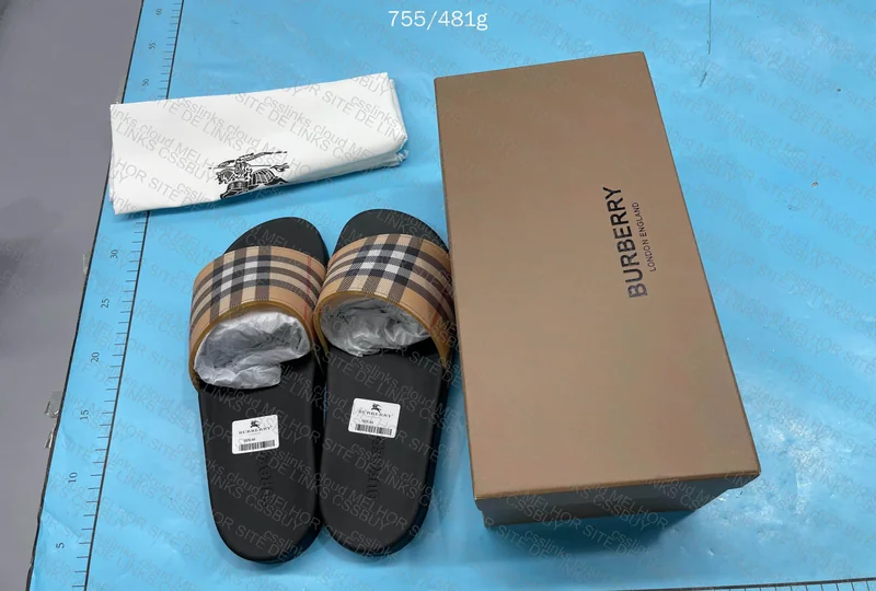 Burberry Slide 4